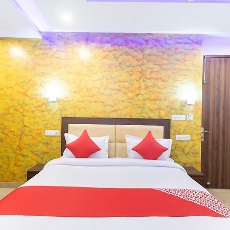 Super Oyo Hotel O Red Stone Inn New Delhi Eksteriør billede