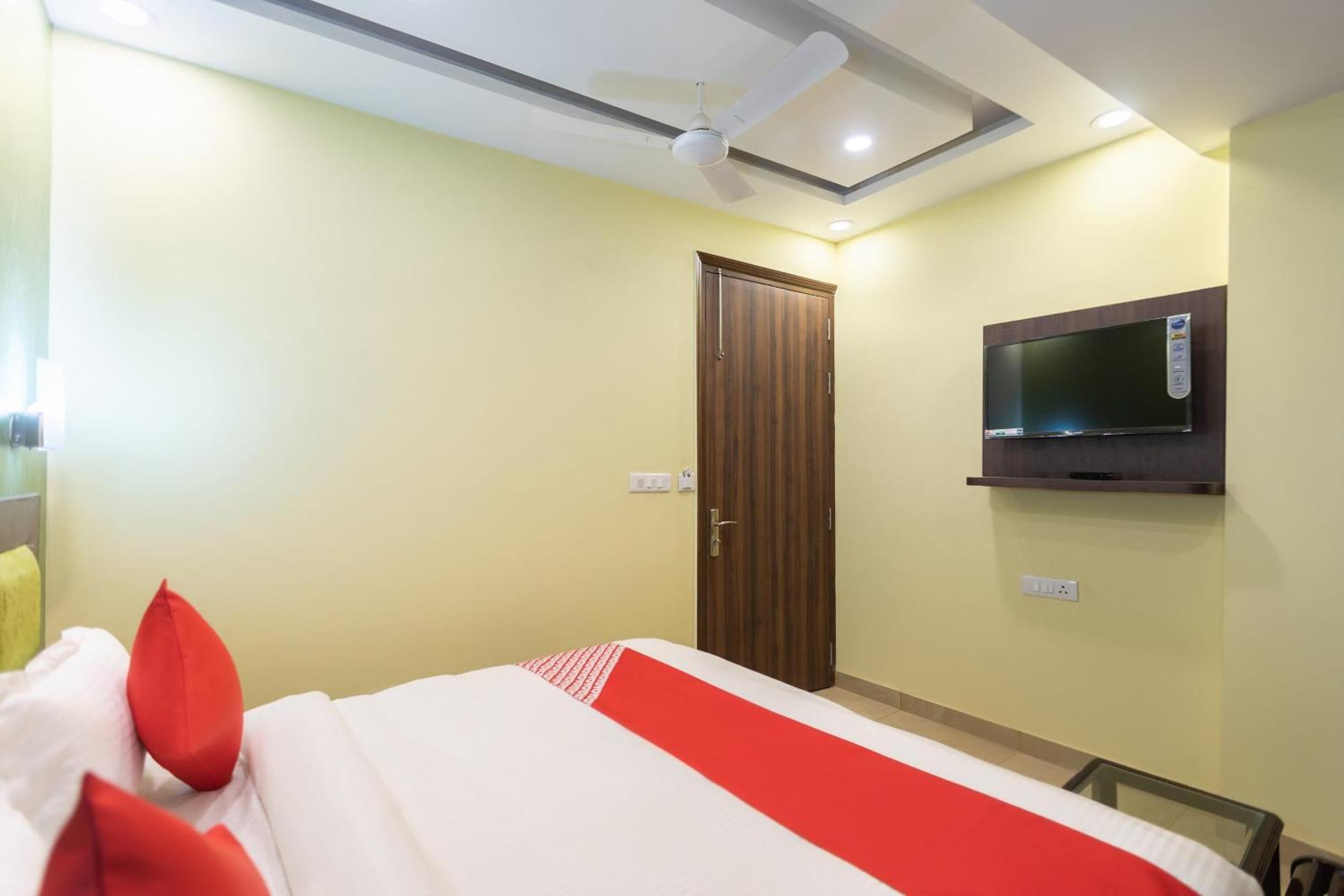 Super Oyo Hotel O Red Stone Inn New Delhi Eksteriør billede